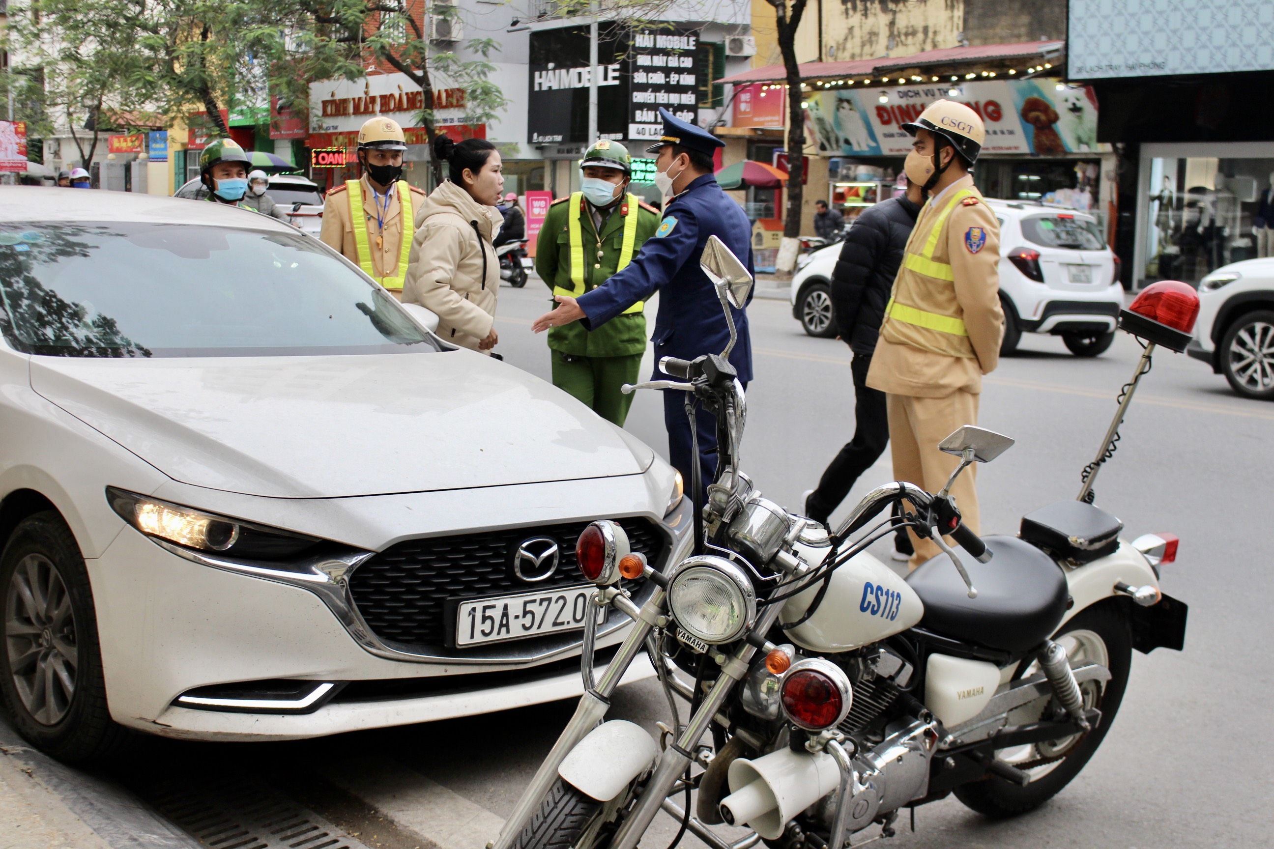 Tổng kiểm tra, xử lý các vi phạm về trật tự an toàn giao thông, trật tự đô thị, trật tự công cộng trên địa bàn thành phố